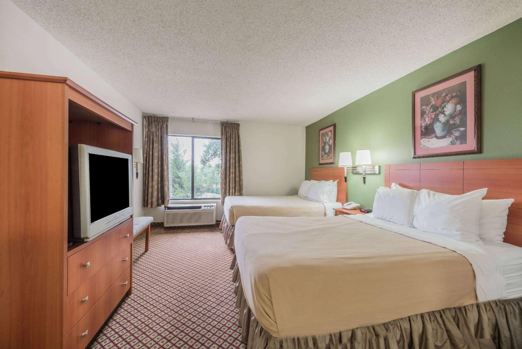 Super 8 By Wyndham Fort Worth Downtown South Eksteriør bilde